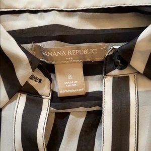 Banana Republic sleeveless blouse